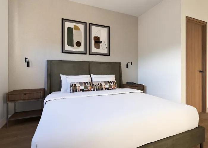 Golf Retreat At Troon North Hotel